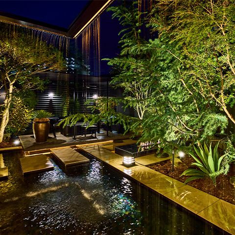 ラグジュアリーモダンの外構施工事例