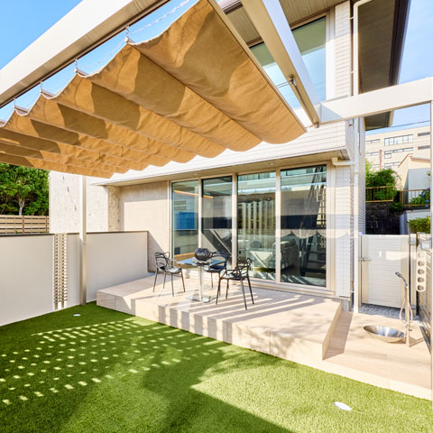 ラグジュアリーモダンの外構施工事例