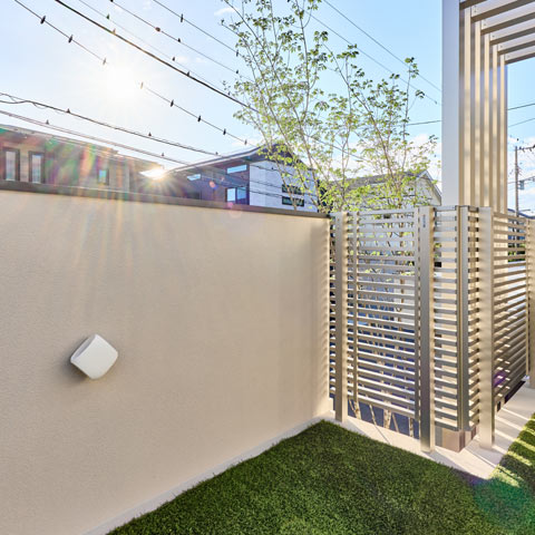 ラグジュアリーモダンの外構施工事例