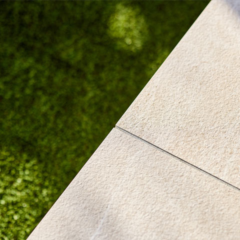 ラグジュアリーモダンの外構施工事例