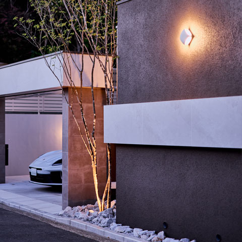 ラグジュアリーモダンの外構施工事例