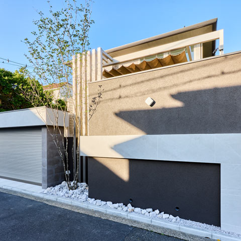 ラグジュアリーモダンの外構施工事例