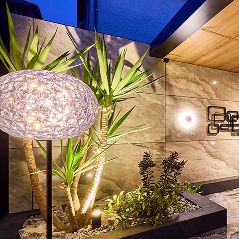 ラグジュアリーモダンの外構施工事例