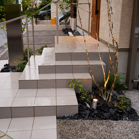 ナチュラルモダンの外構施工事例