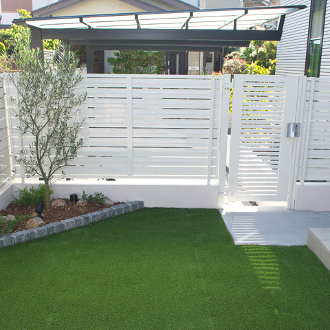 ナチュラルモダンの外構施工事例