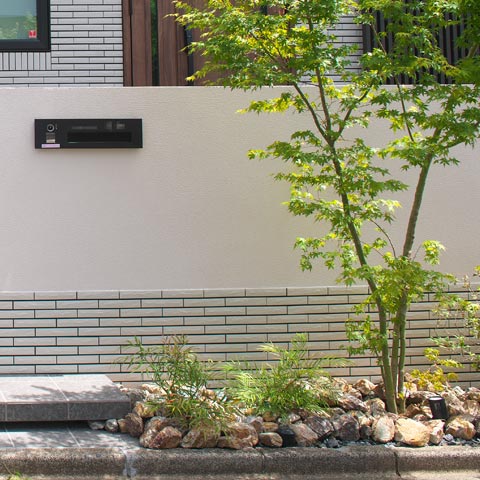 ナチュラルモダンの外構施工事例