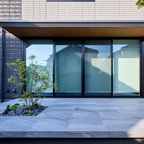 シンプルモダンの外構施工事例